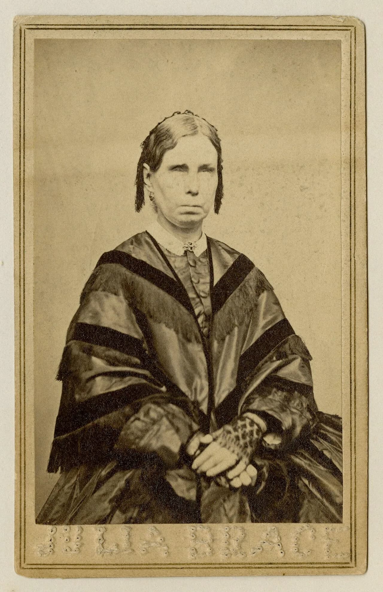 Julia Brace