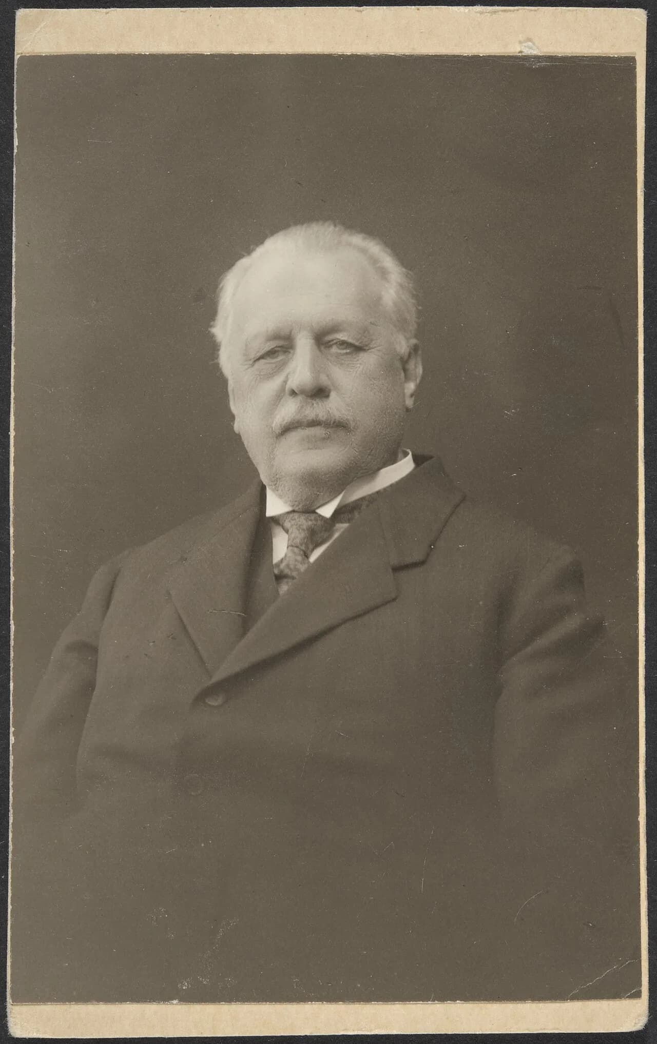 Hugo Standertskjöld