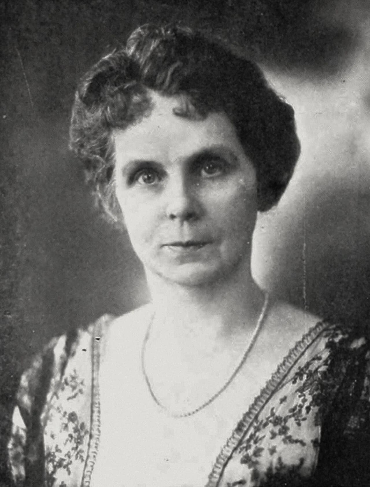 Margaret Lindsley Warner