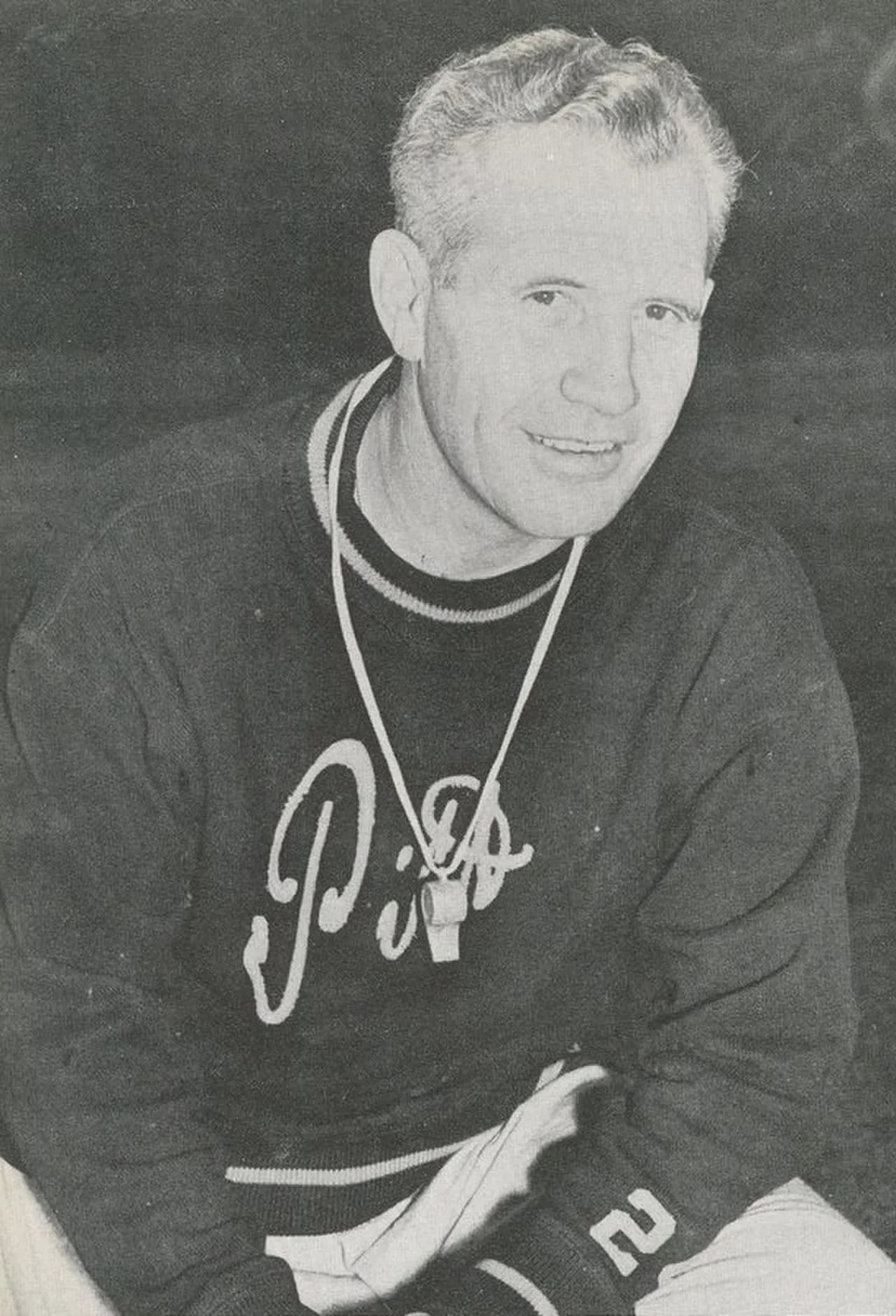 Len Casanova