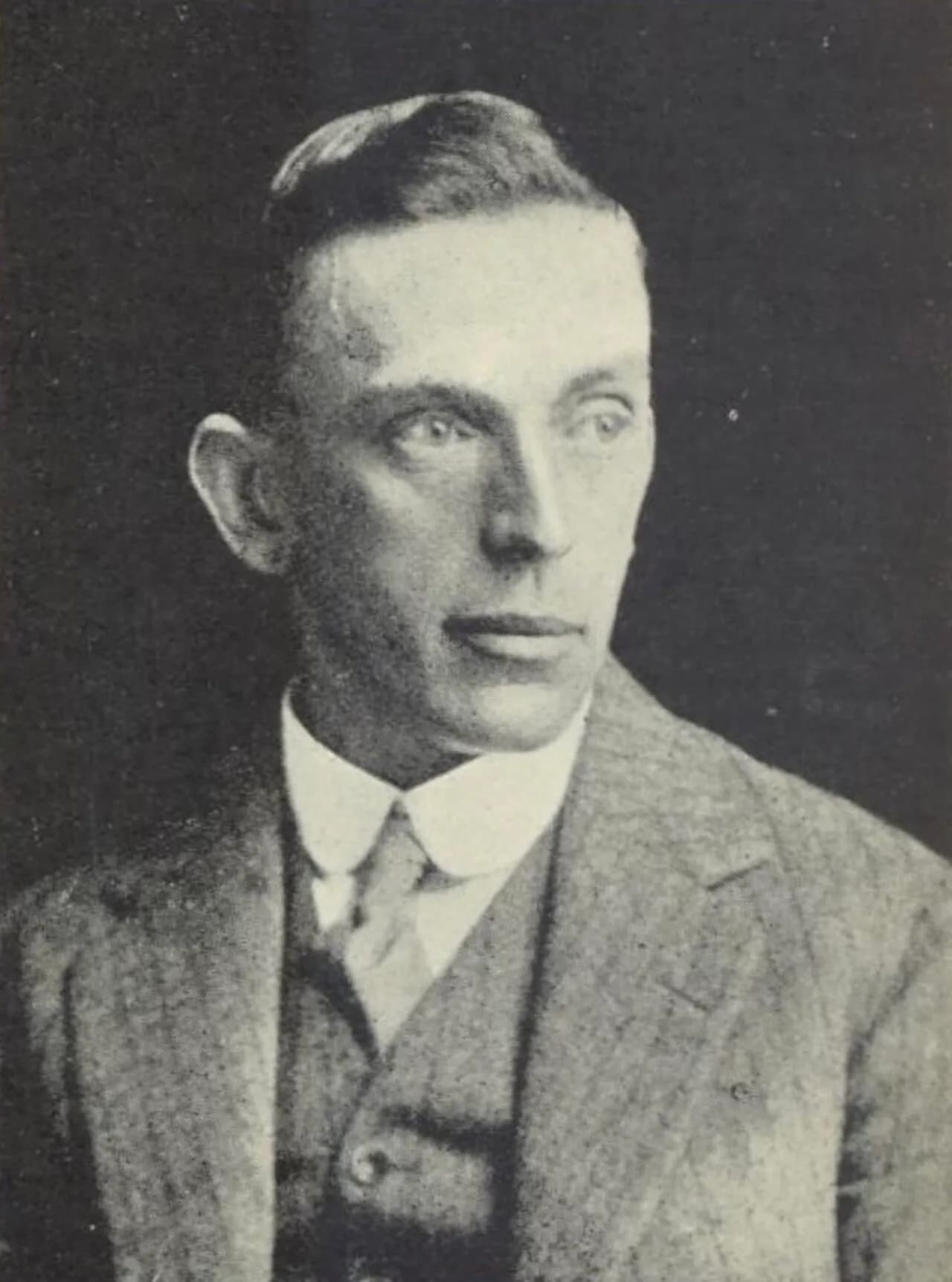 Leslie Holdsworth Allen