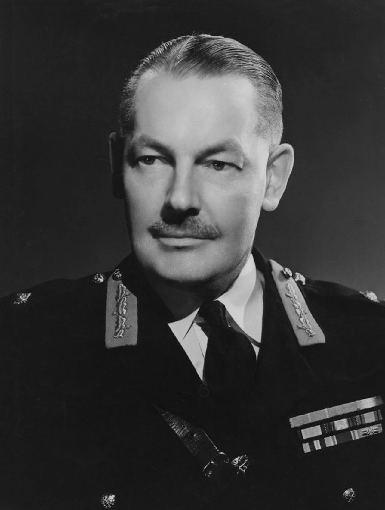 Leslie Hollis