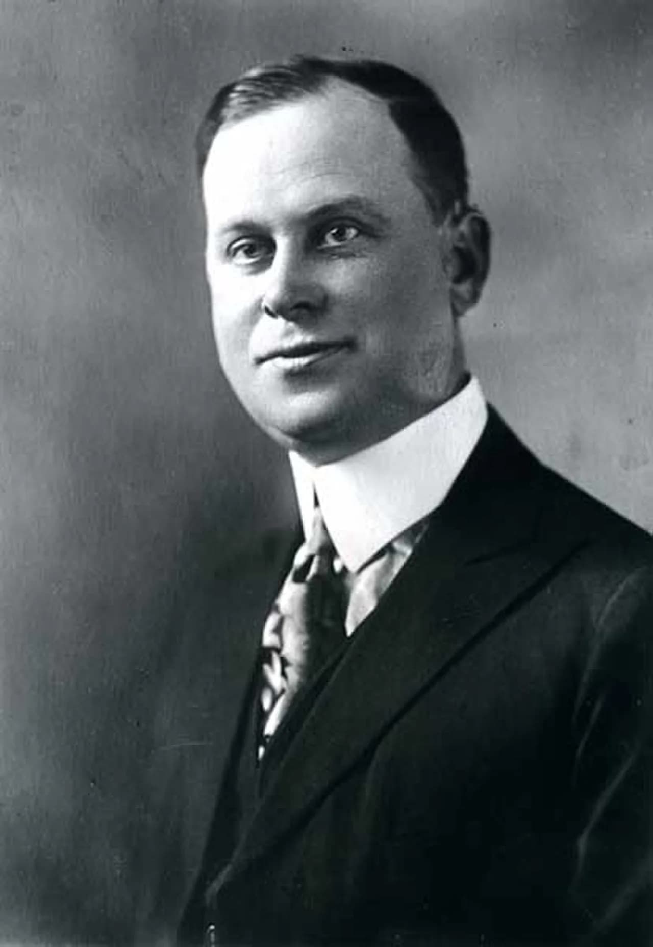 Lewis Edward Lawes