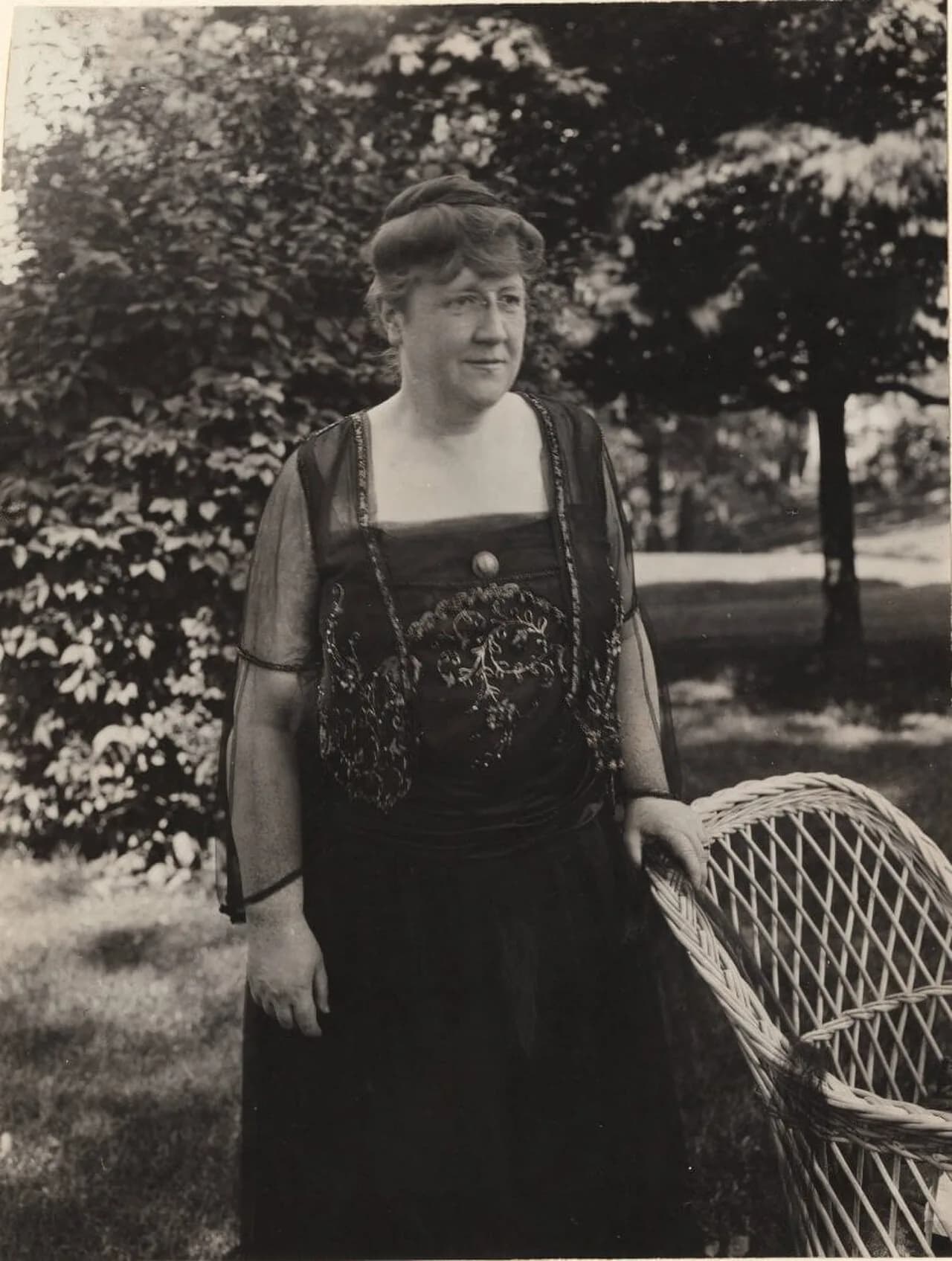 Lida Lee Tall