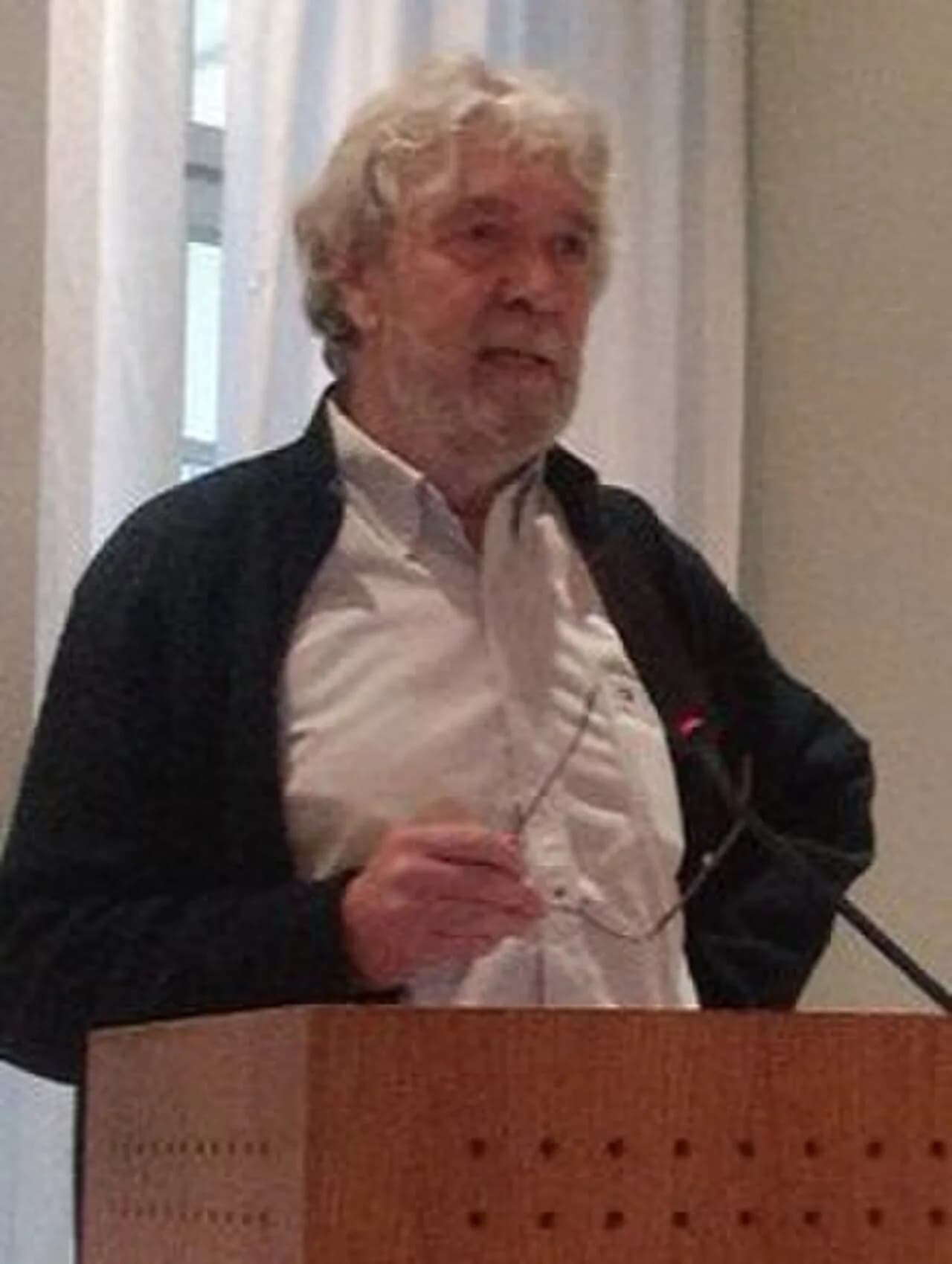 Arnulf Kolstad