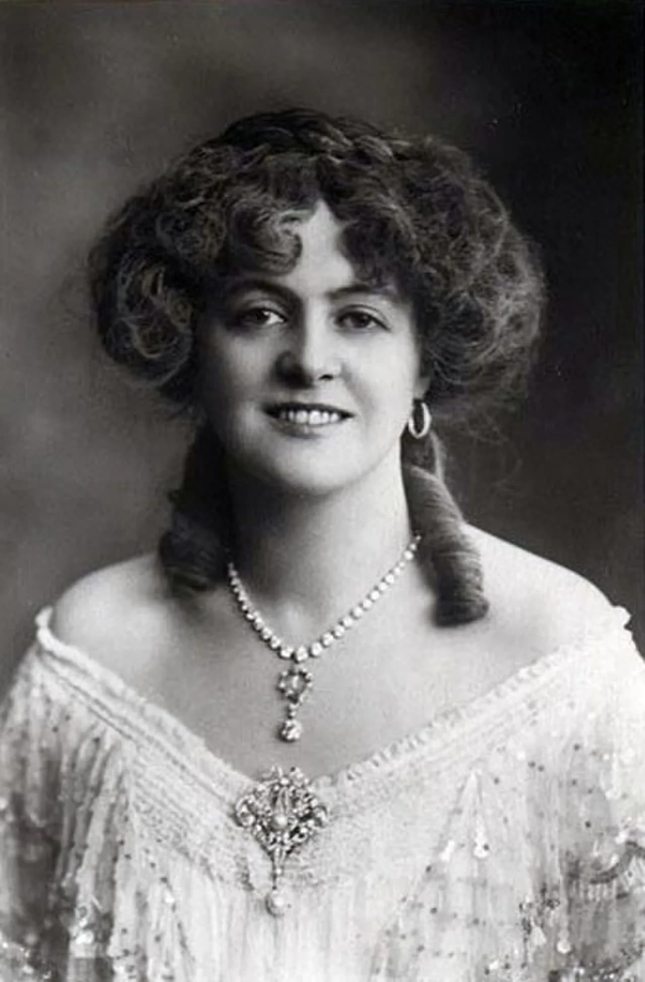Marie Studholme