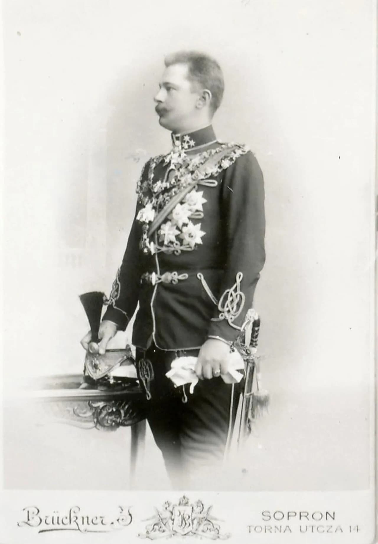 Friedrich zu Schaumburg-Lippe