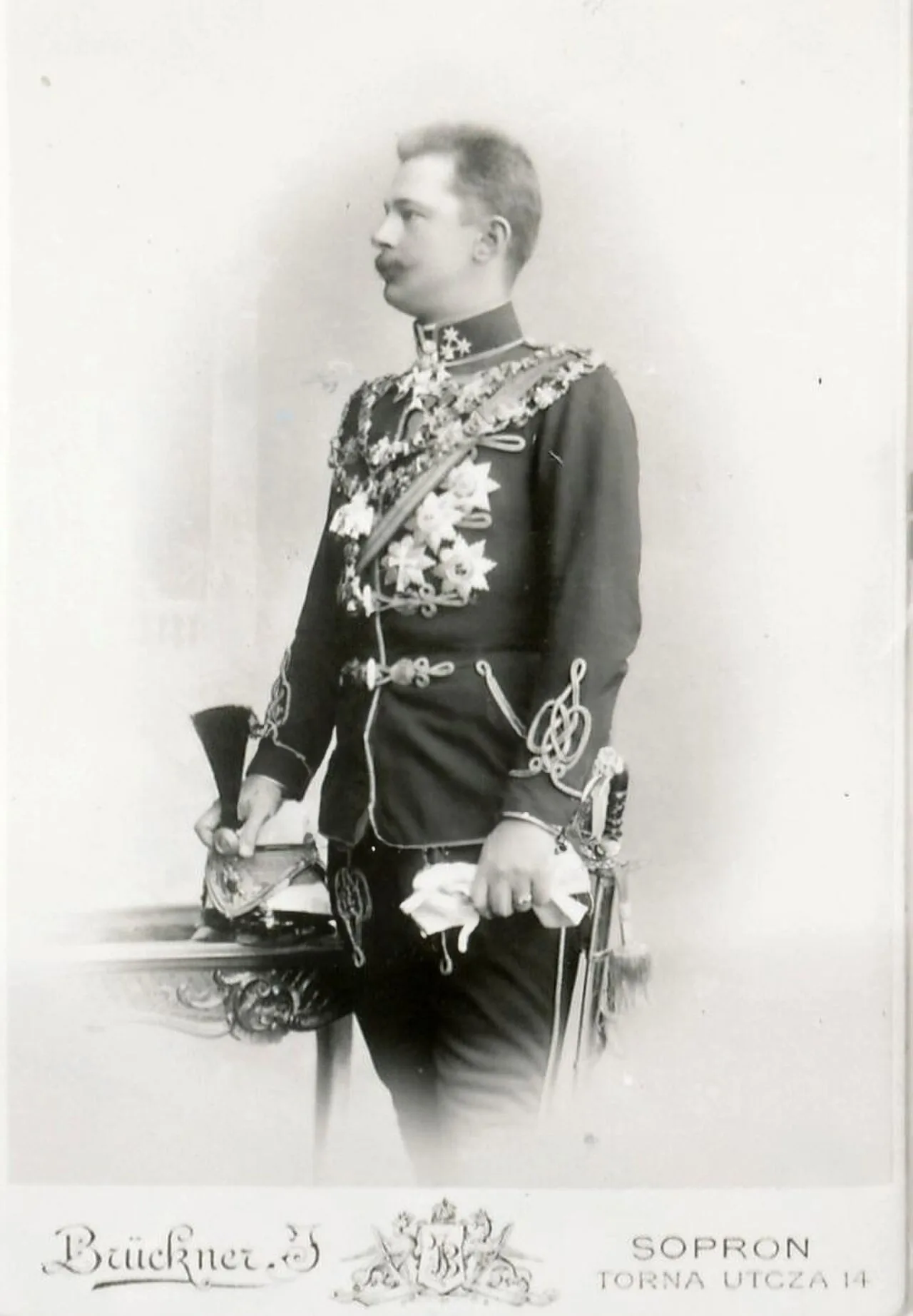 Friedrich zu Schaumburg-Lippe