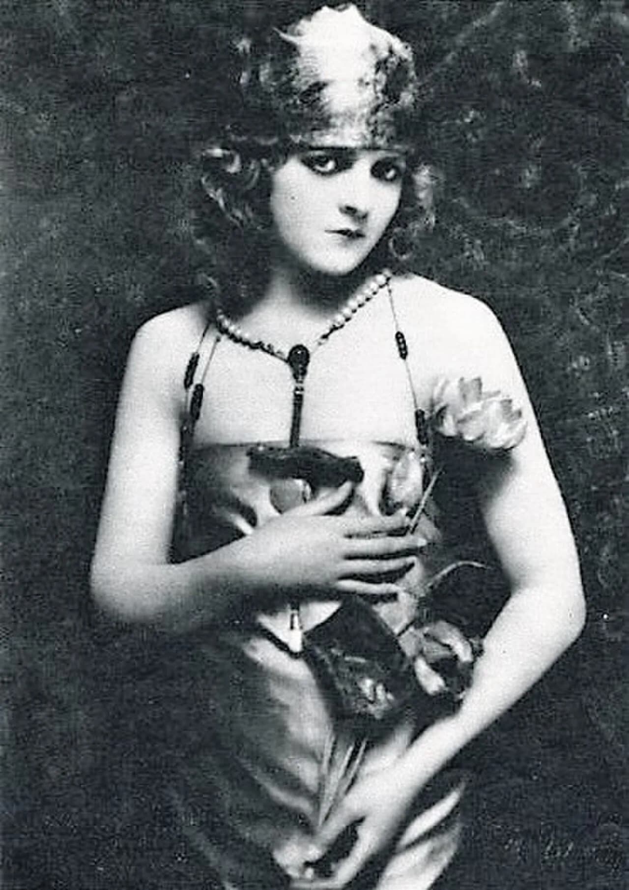 Miss DuPont
