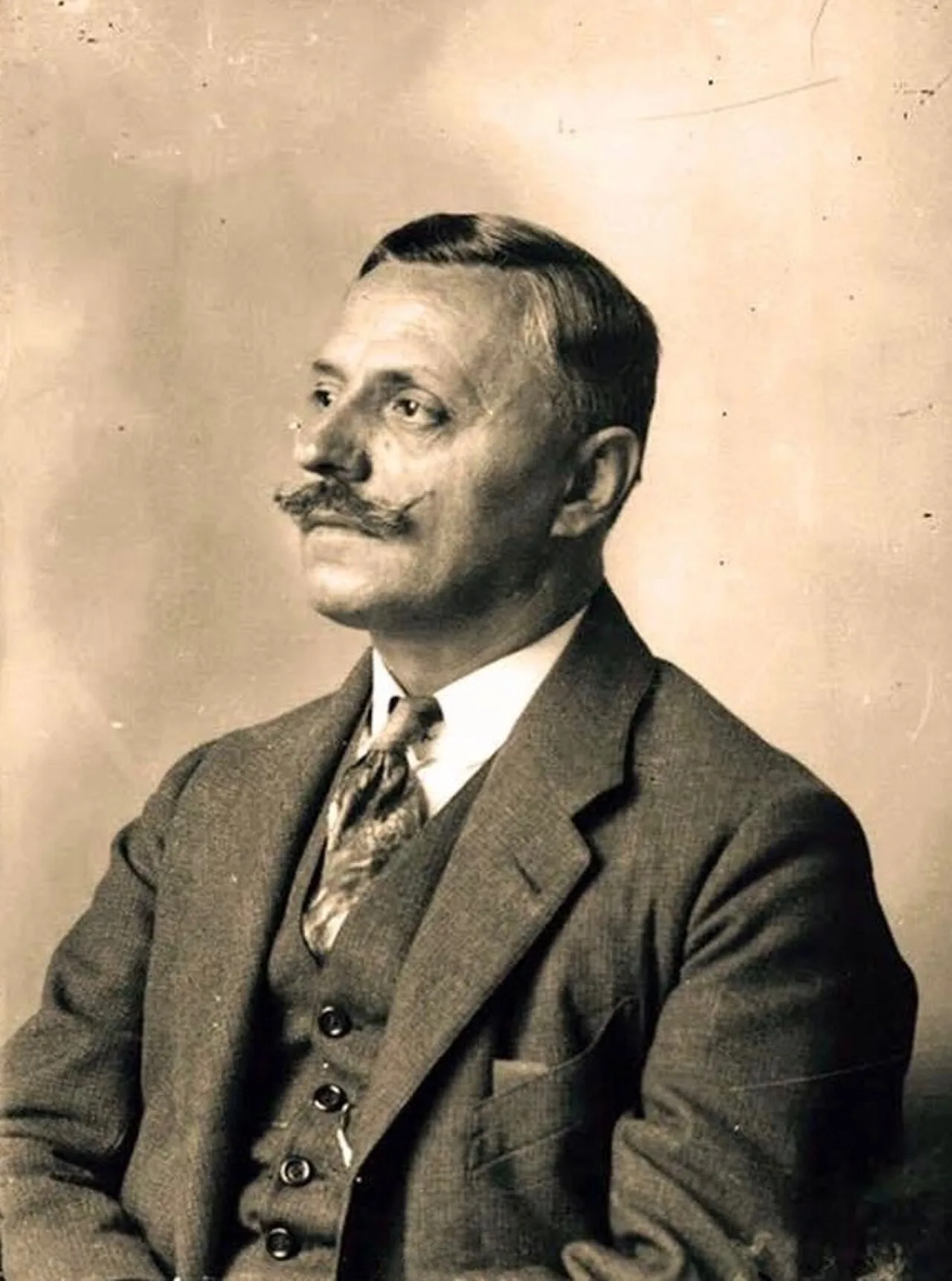 Georg Pekmezi