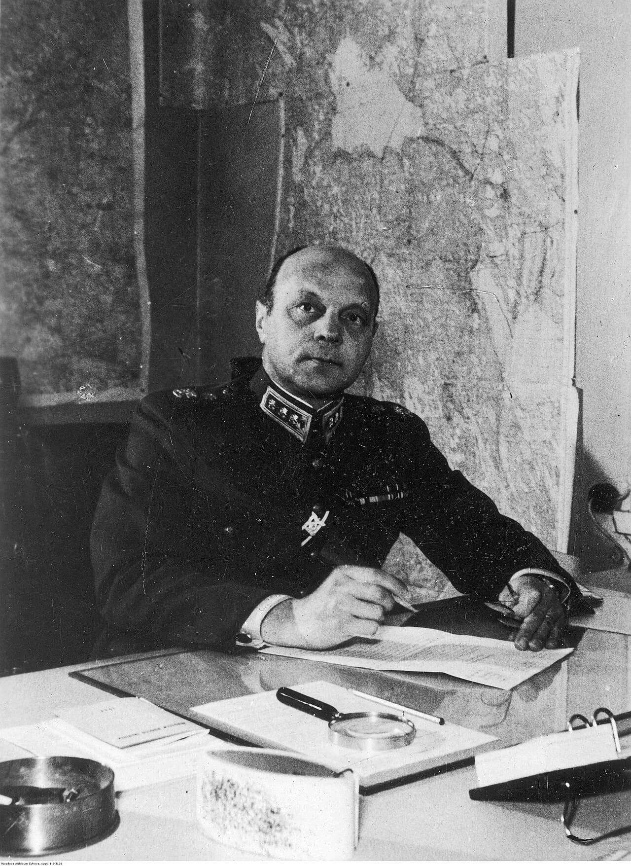 Axel Erik Heinrichs