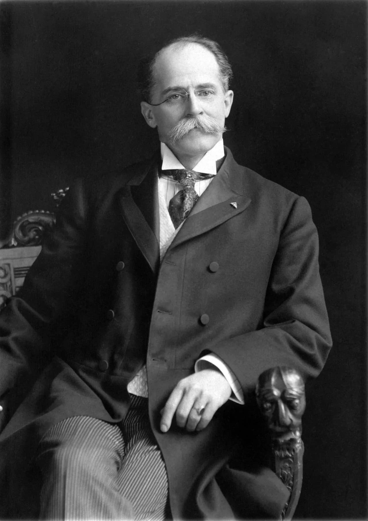 Ossian Everett Mills