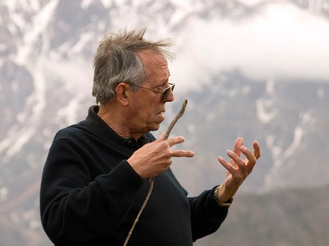Mario Rodríguez Cobos