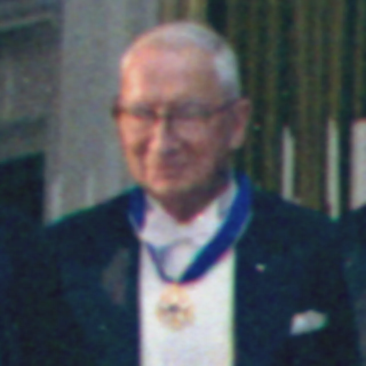 Earl Charles Behrens
