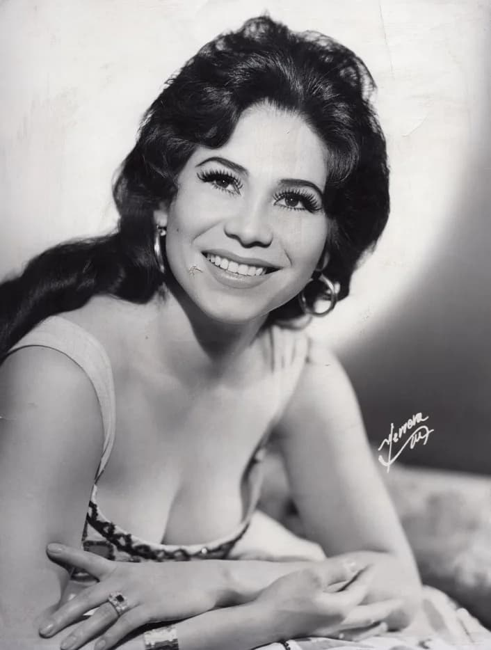 María Elena Velasco
