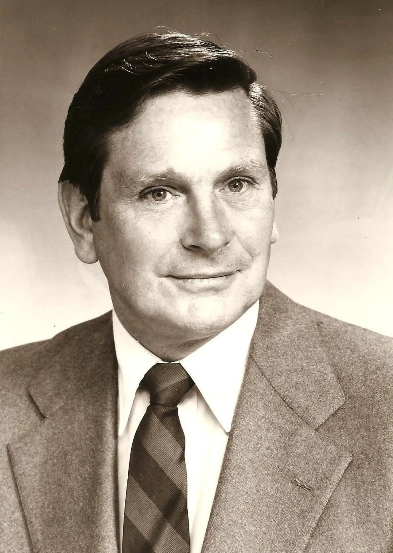 Robert E. Armstrong