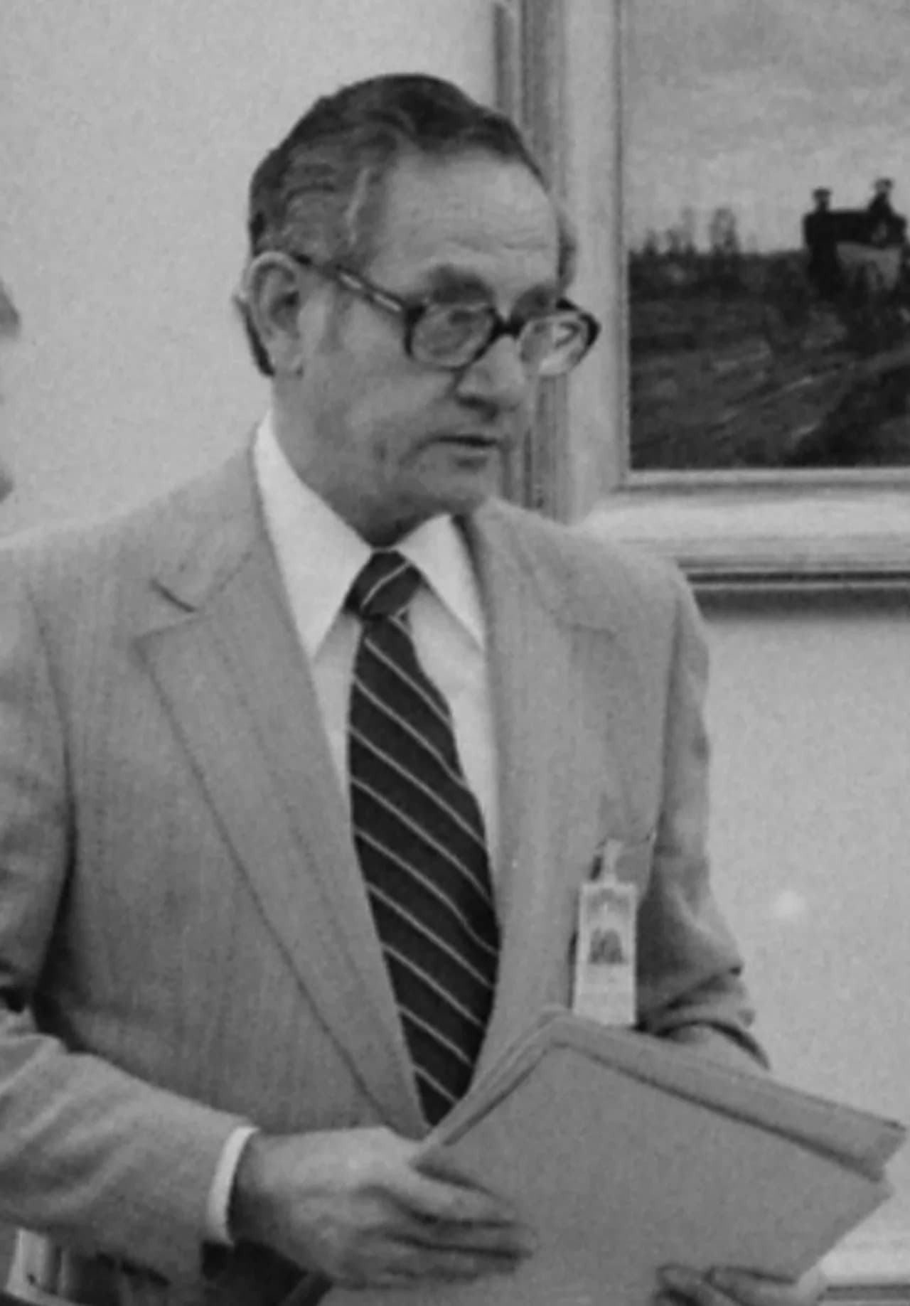 Robert Lipshutz
