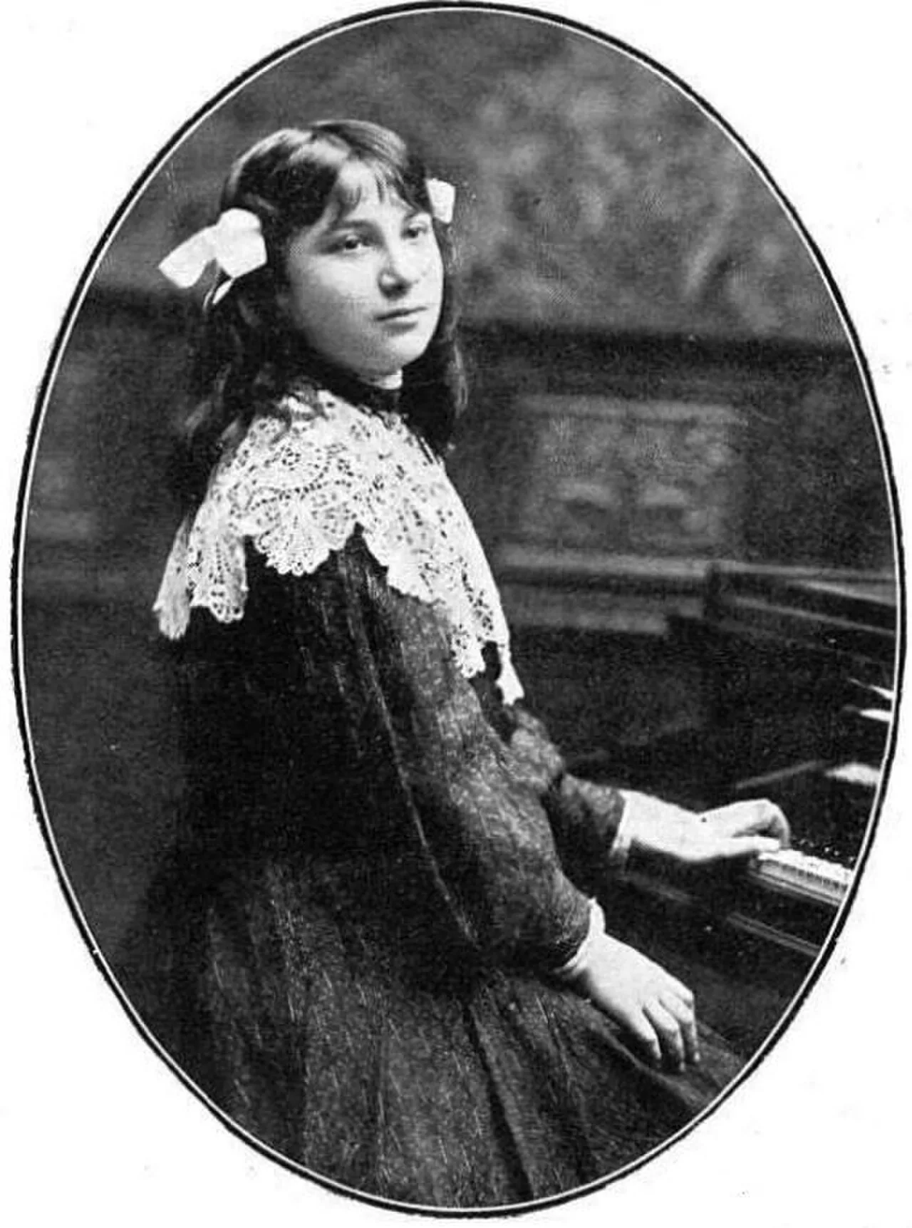 Mercedes Moner Raguer