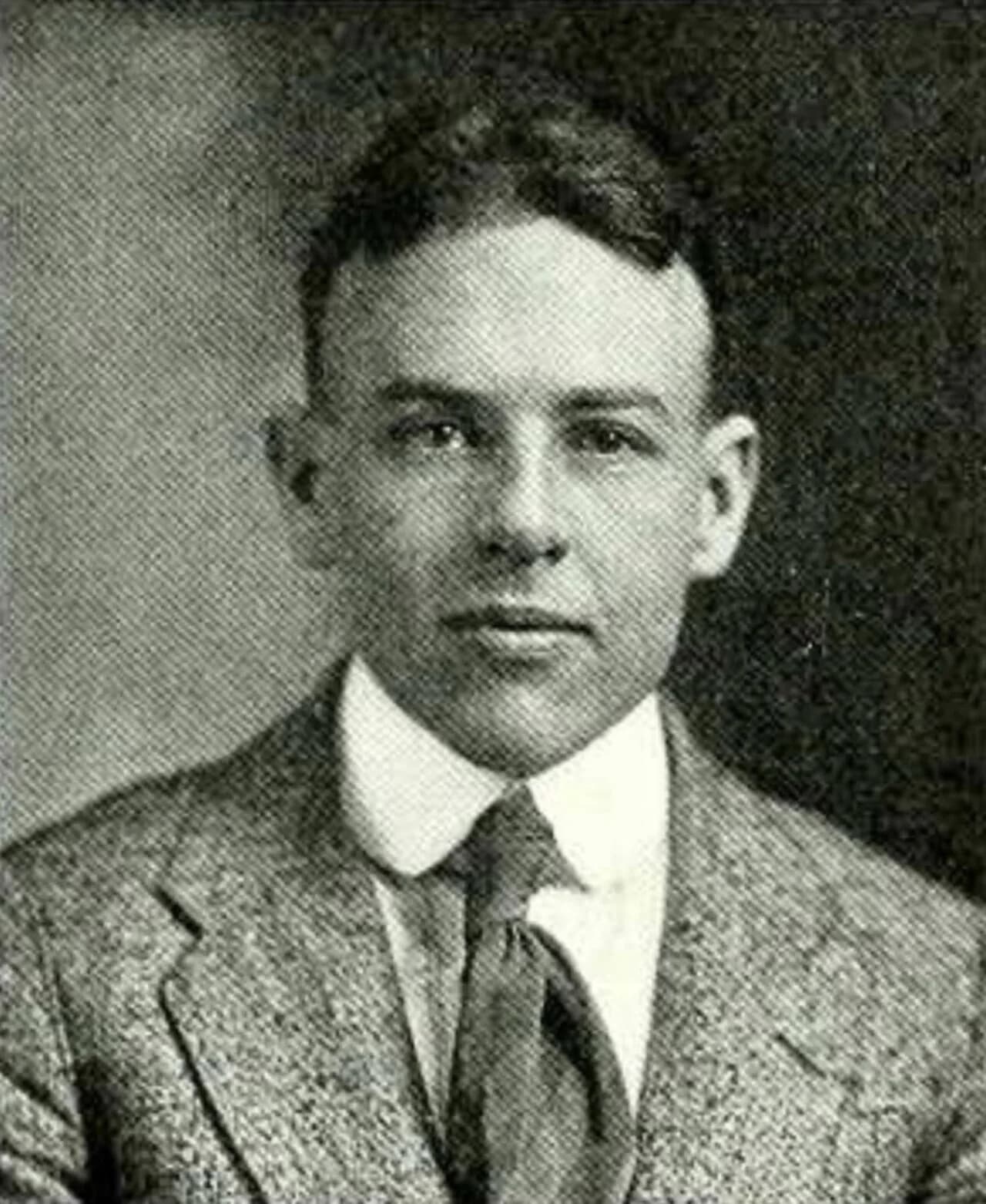 Royal Barry Wills