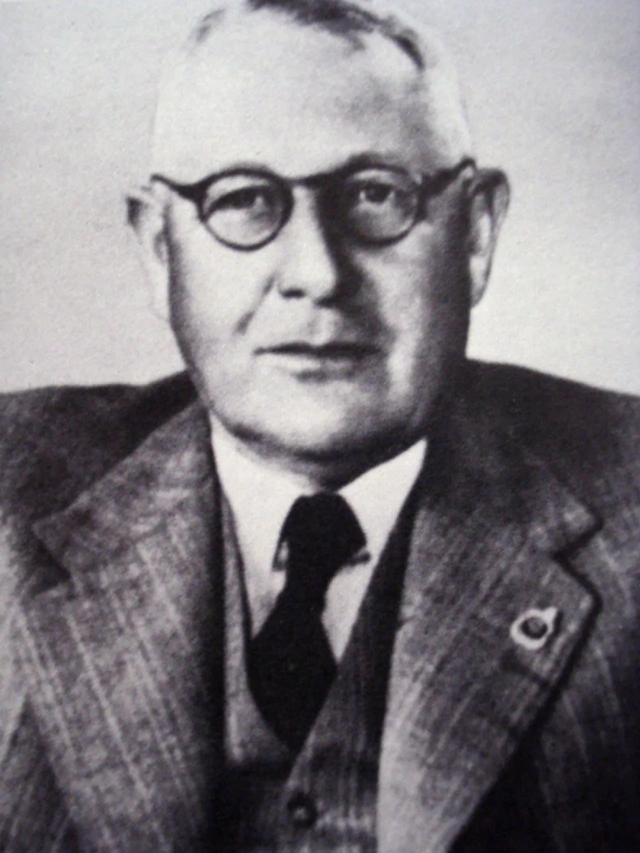Russell Dumas