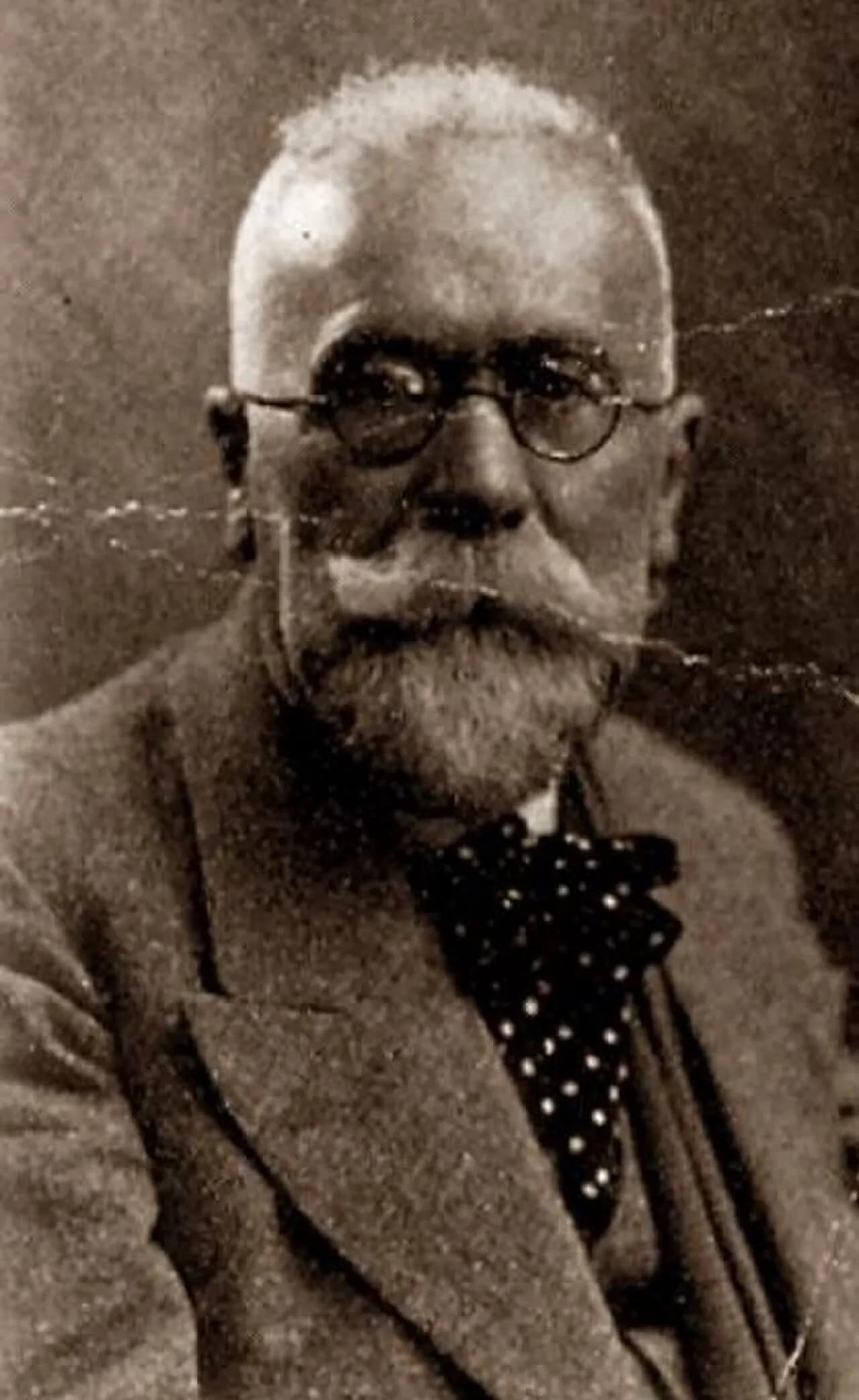 Federico Urales