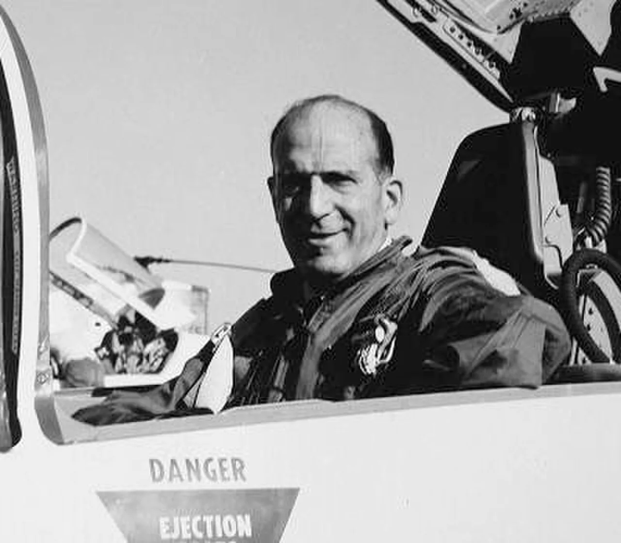 Ángel Salas Larrazábal