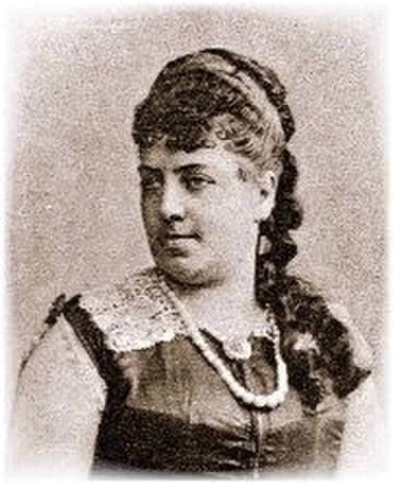 Stephanie Brand-Vrabély