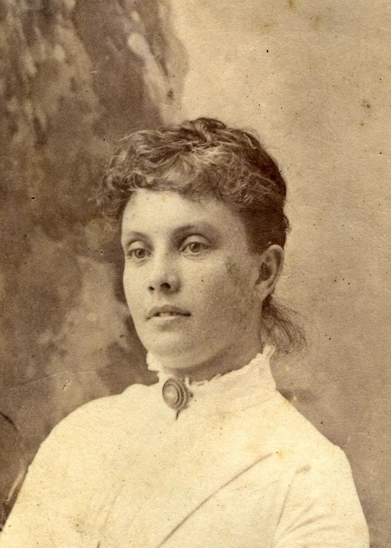 Sarah Constance Lodge (née Leake)