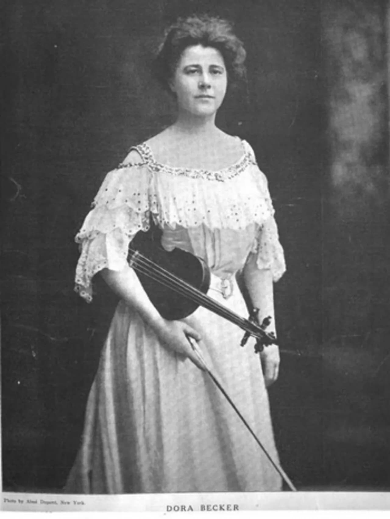 Dora Valesca Becker
