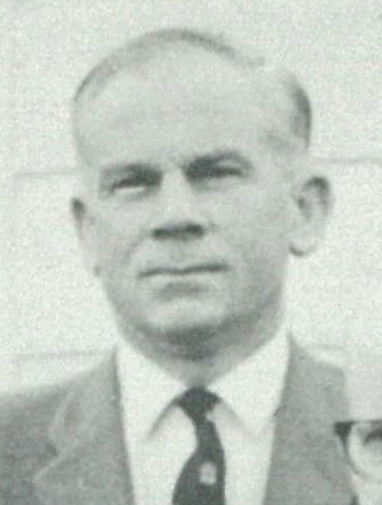Lindsay R. Wallace