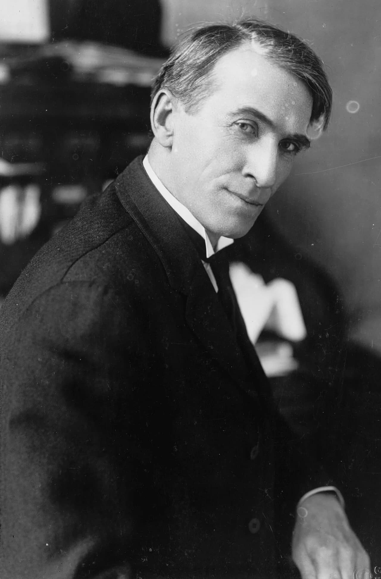 Theron Akin