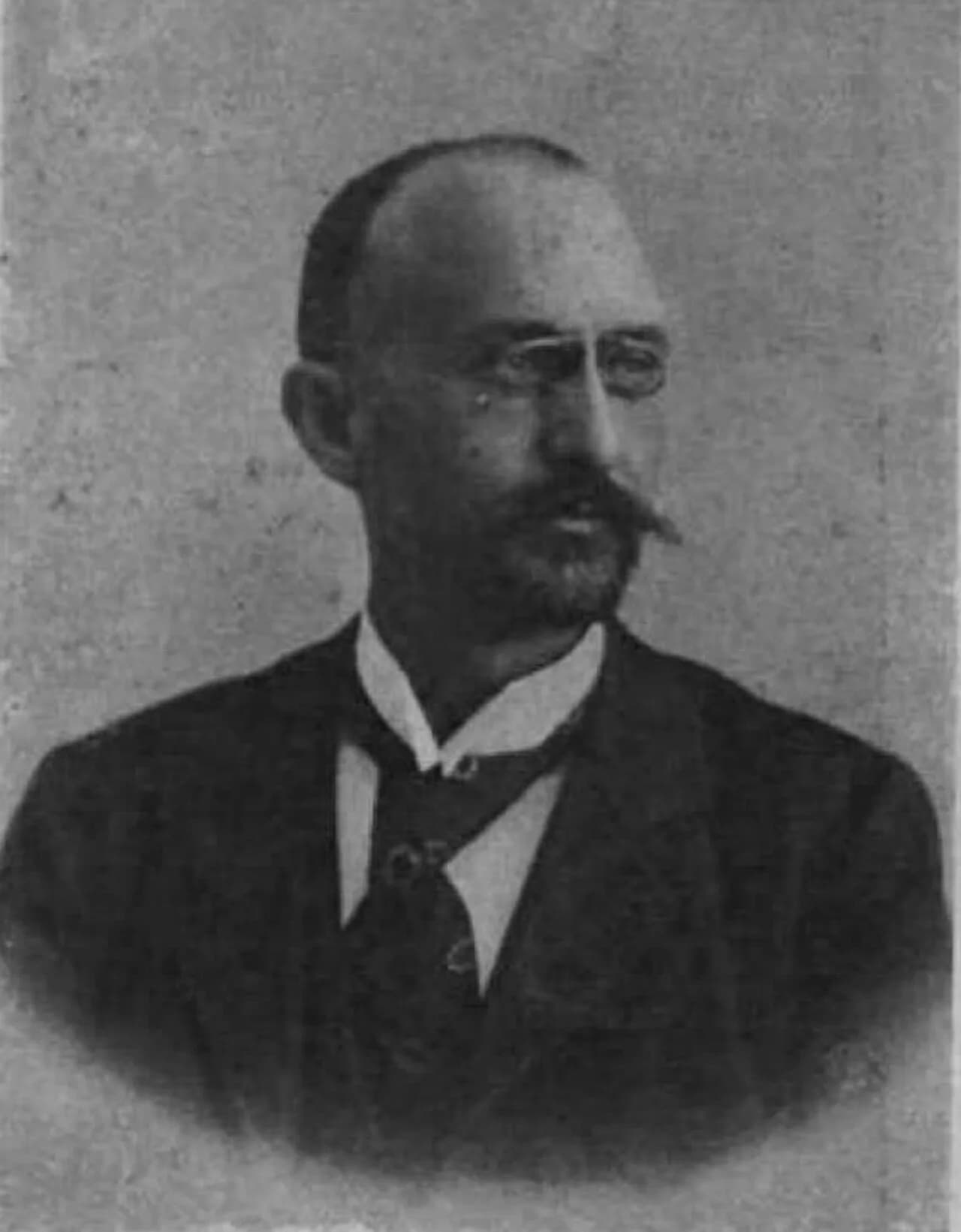 Gustáv Beksics