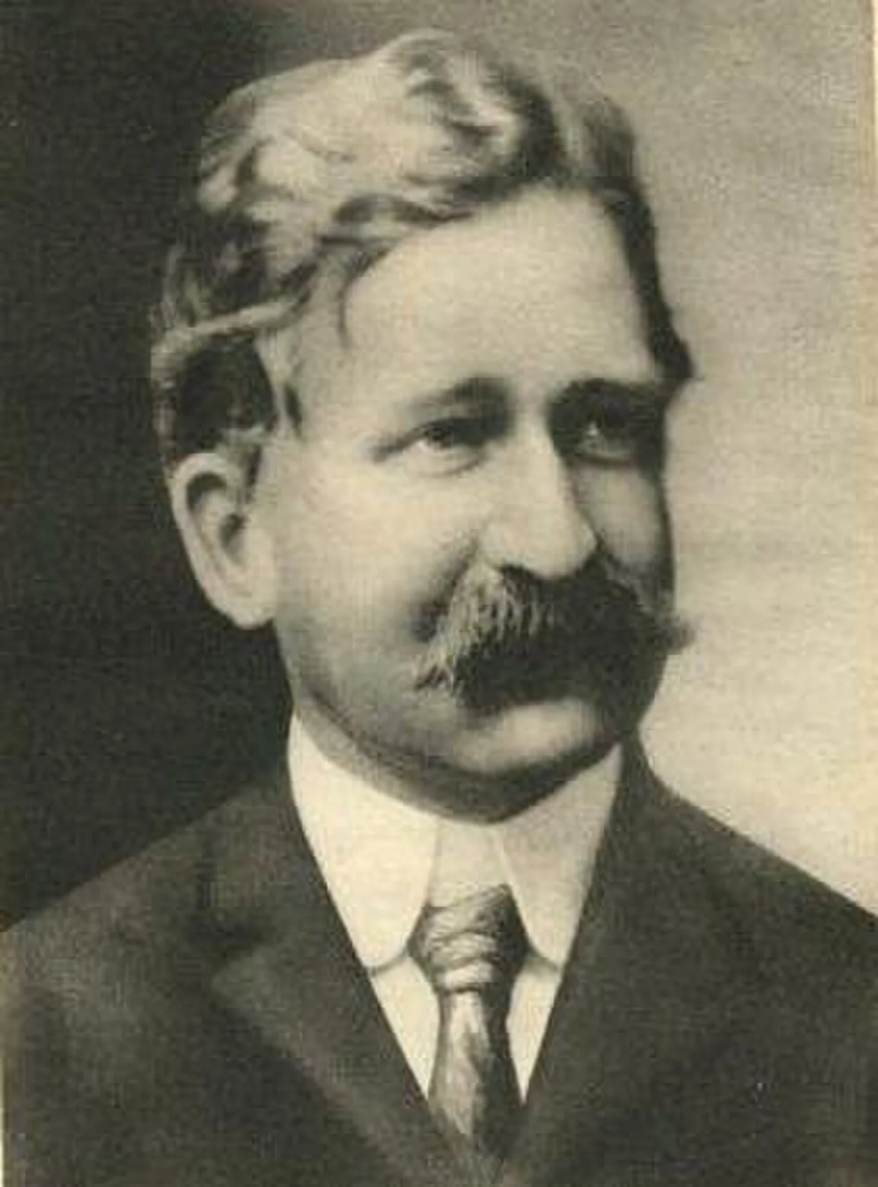 Verner Moore White