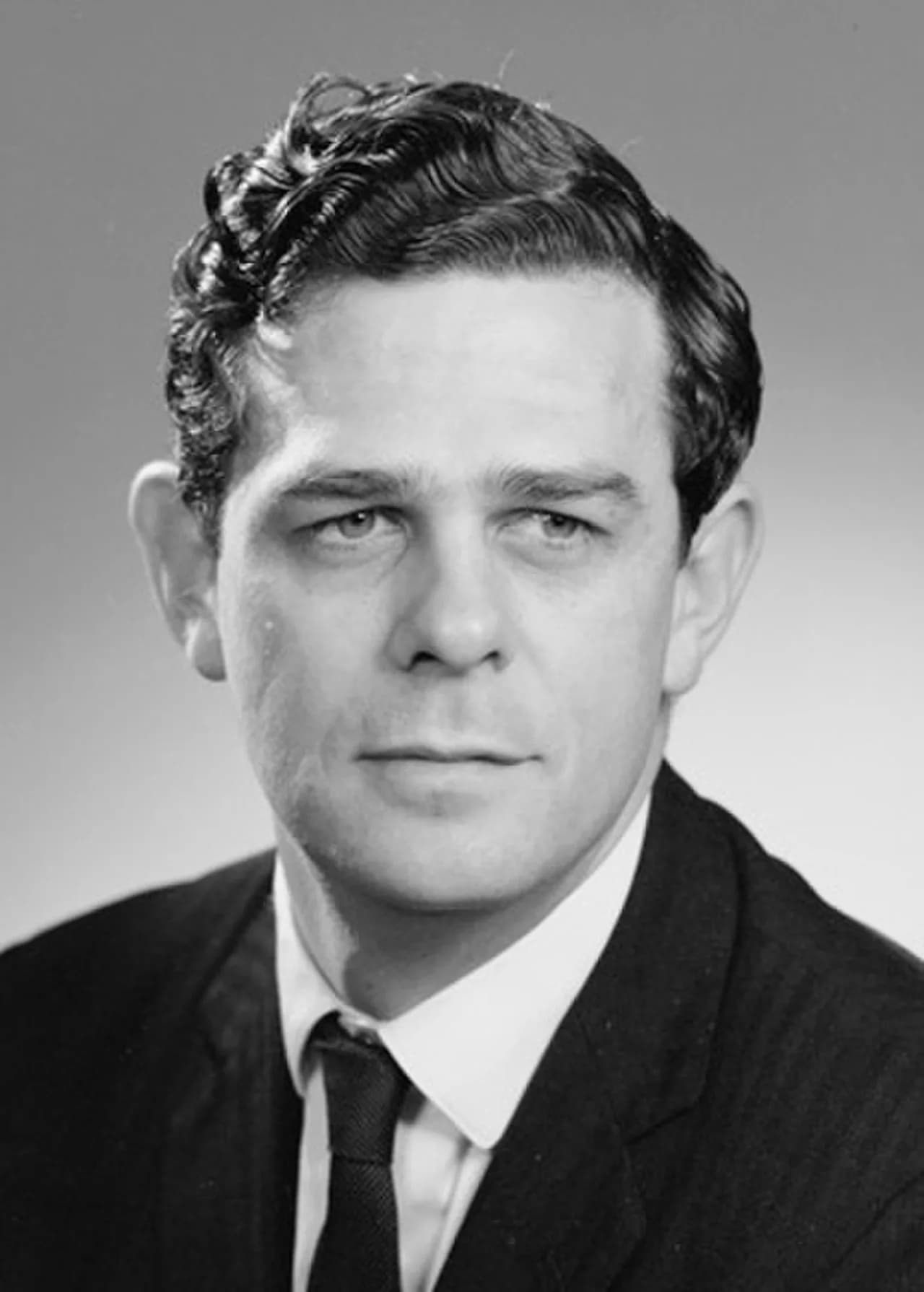 Victor Garland