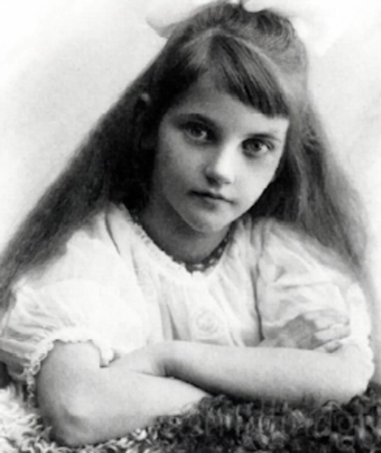 Anne-Marie Fries