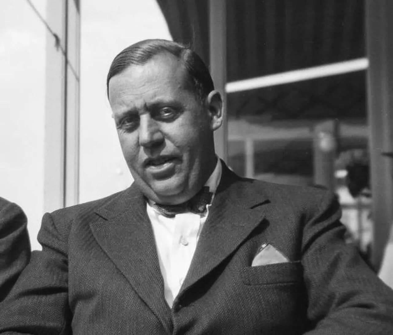 H.E.W. Wolff