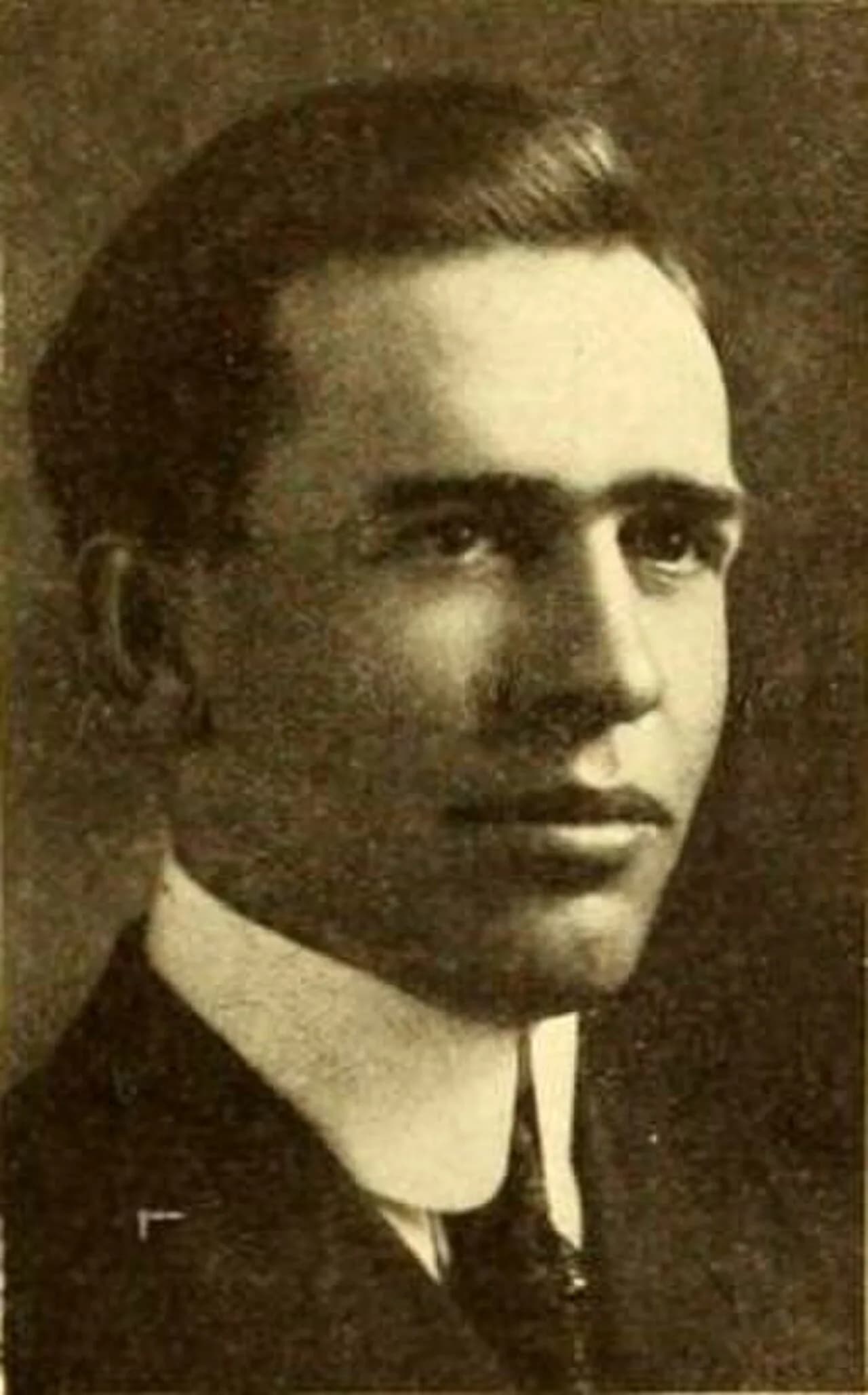 Earle Snell