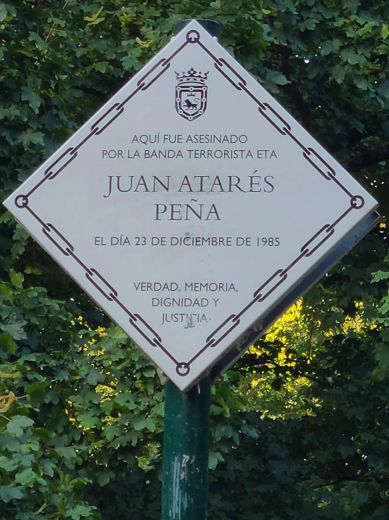 Juan Atarés Peña
