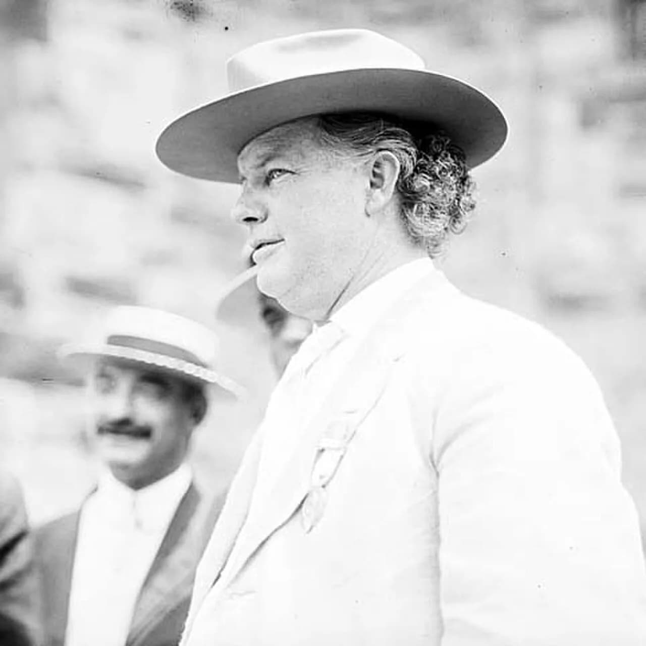 Earl L. Brewer