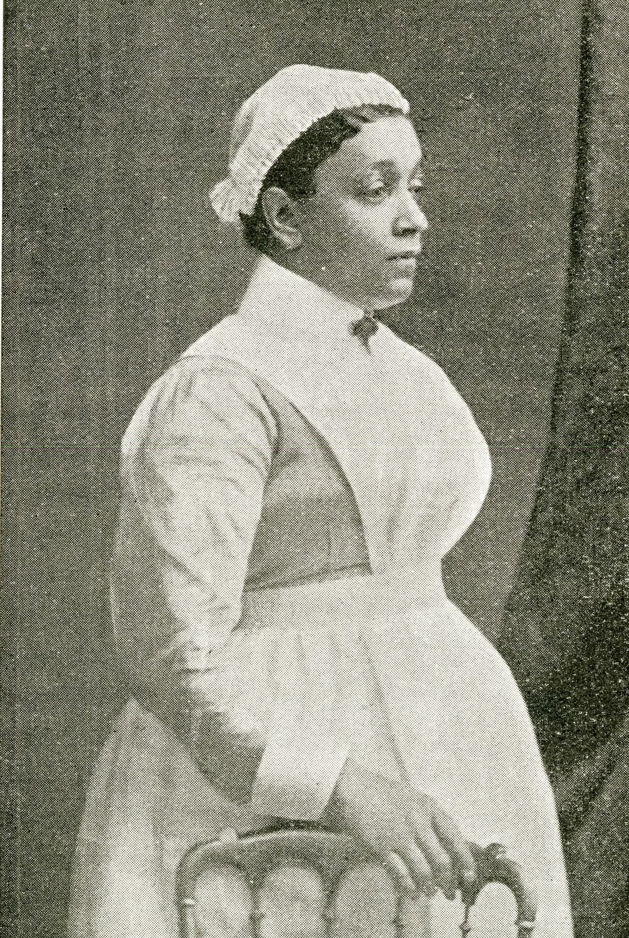 Annie Brewster