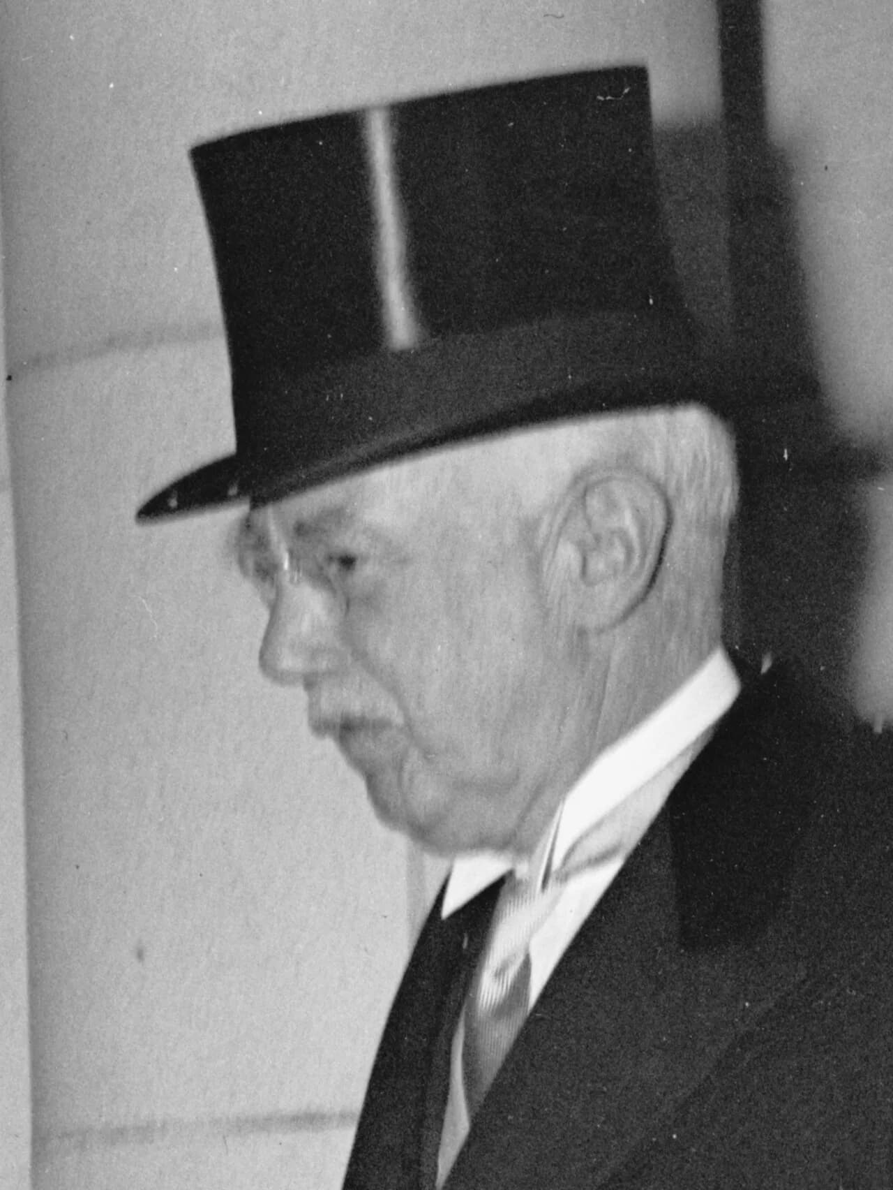 Albert Wells Russel
