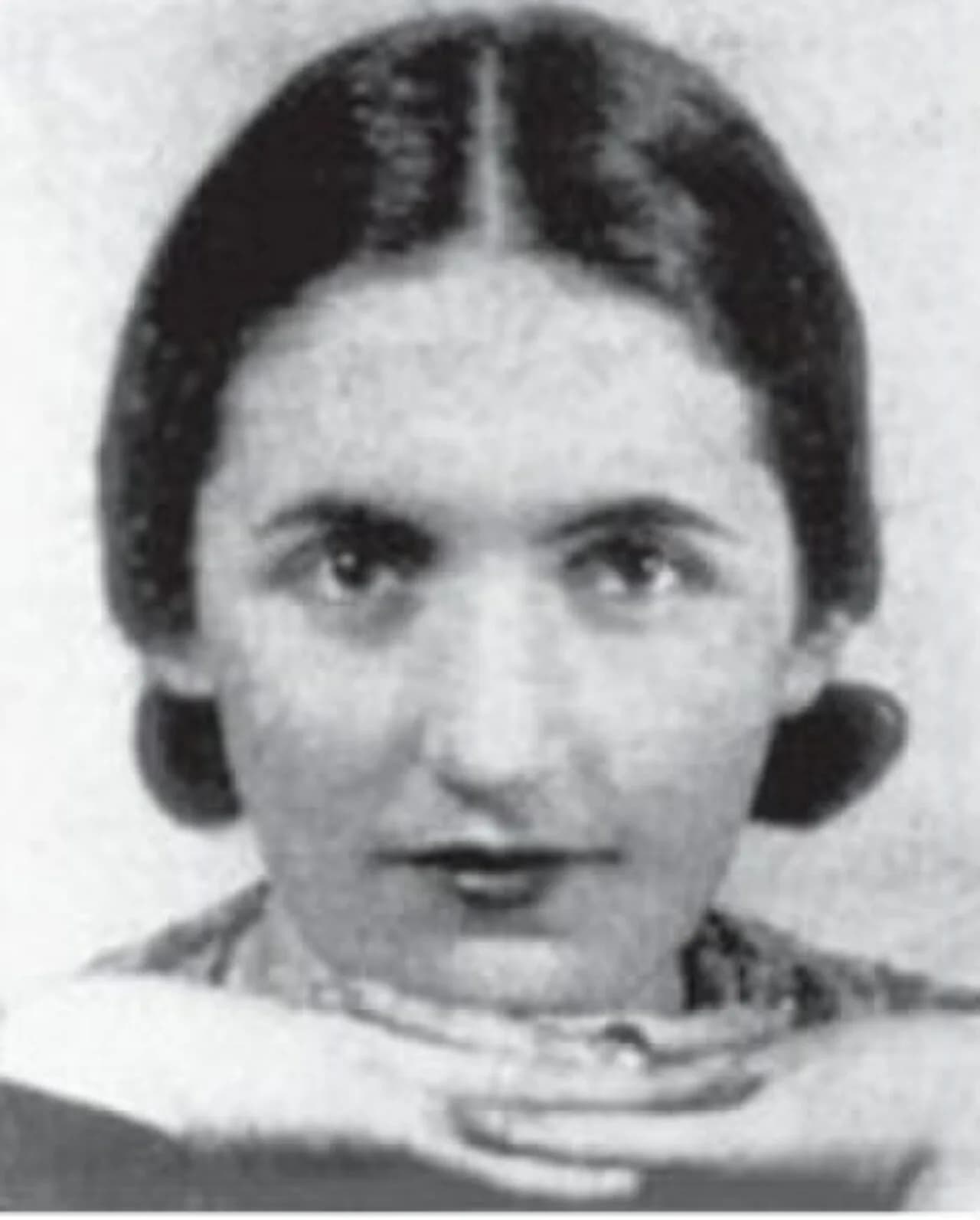 Éva Földes
