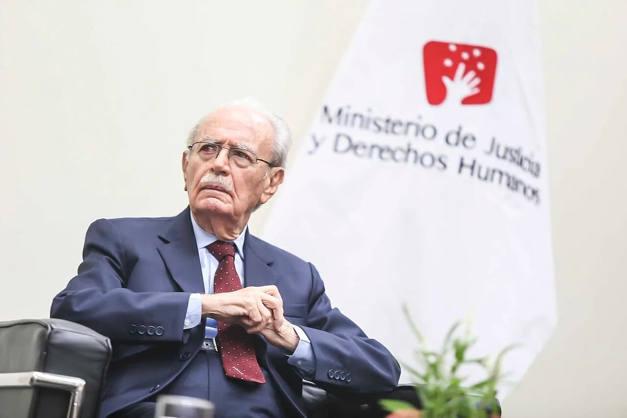 Carlos Fernández Sessarego