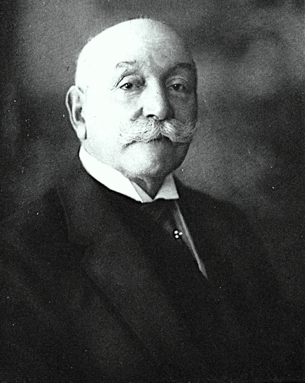Carl Busley