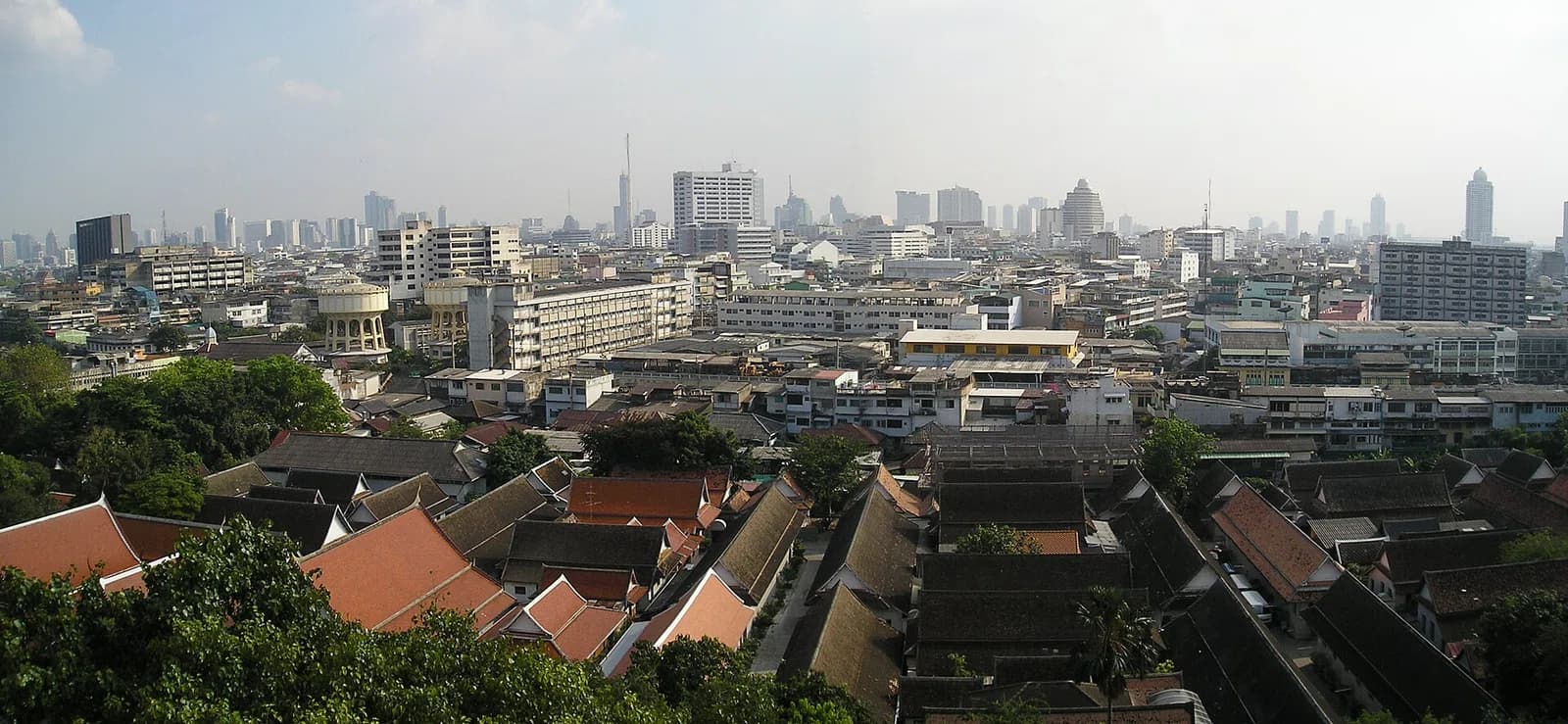 Pom Prap Sattru Phai