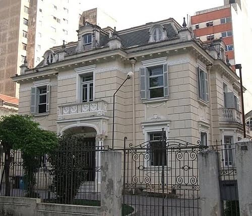 Fundação Escola de Sociologia e Política de São Paulo