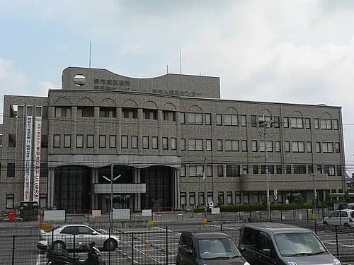 Higashi-ku