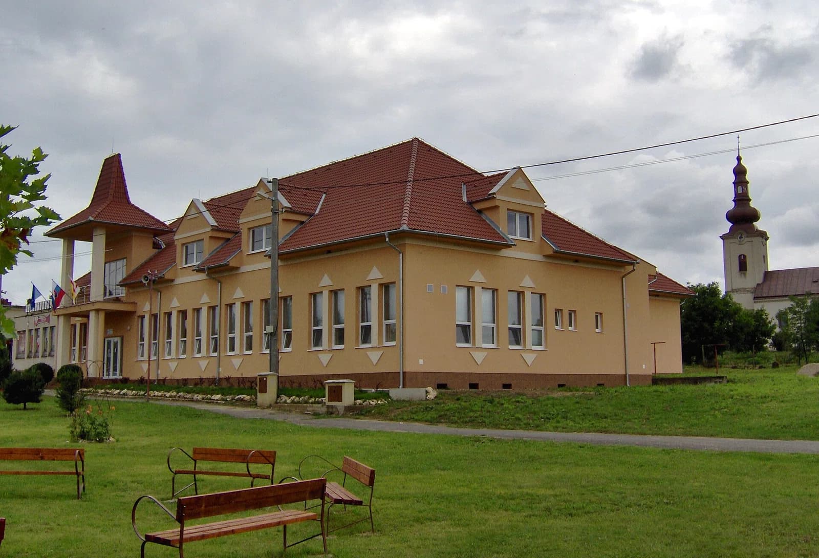 Mýtne Ludany