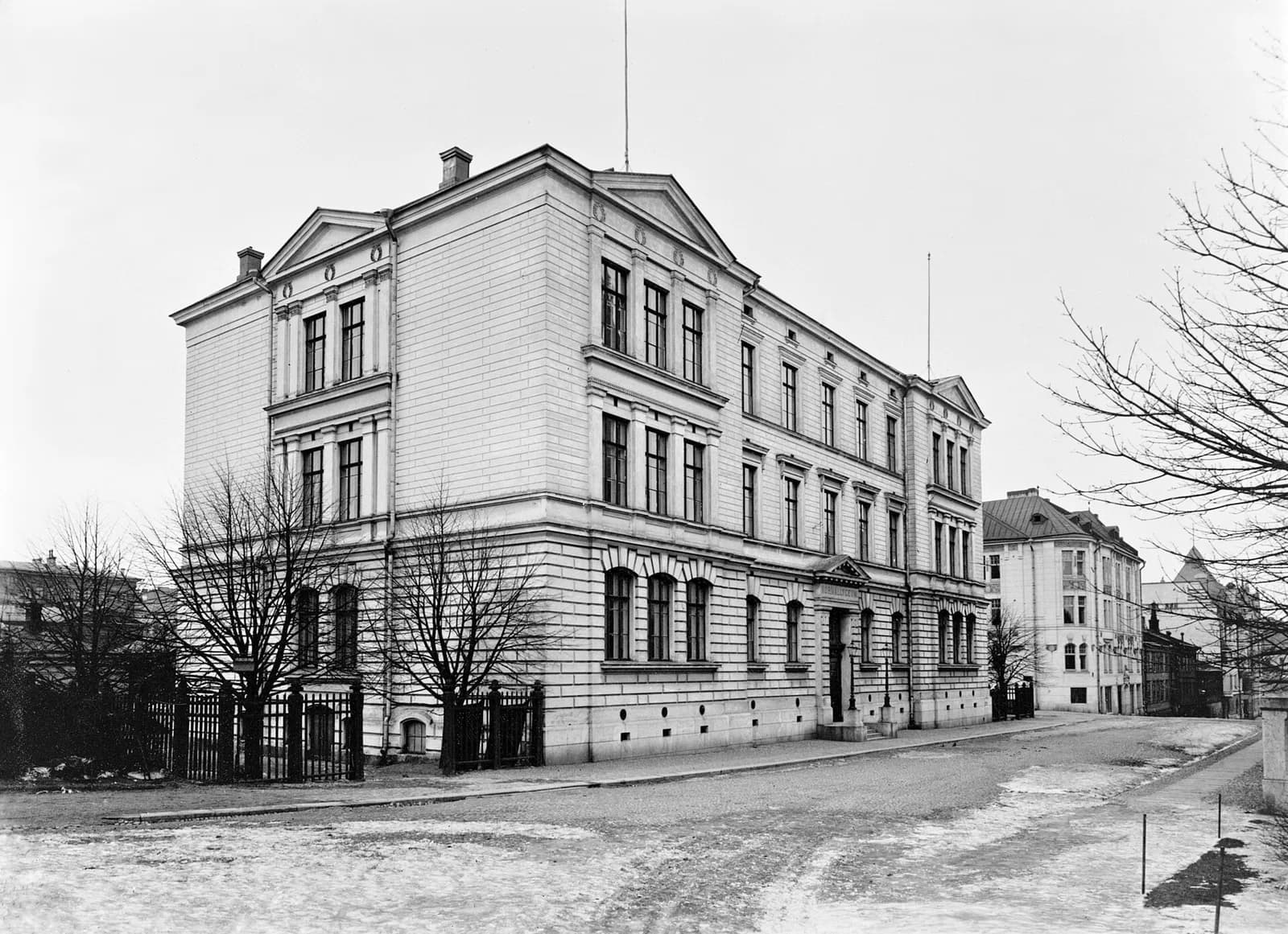 Svenska normallyceum