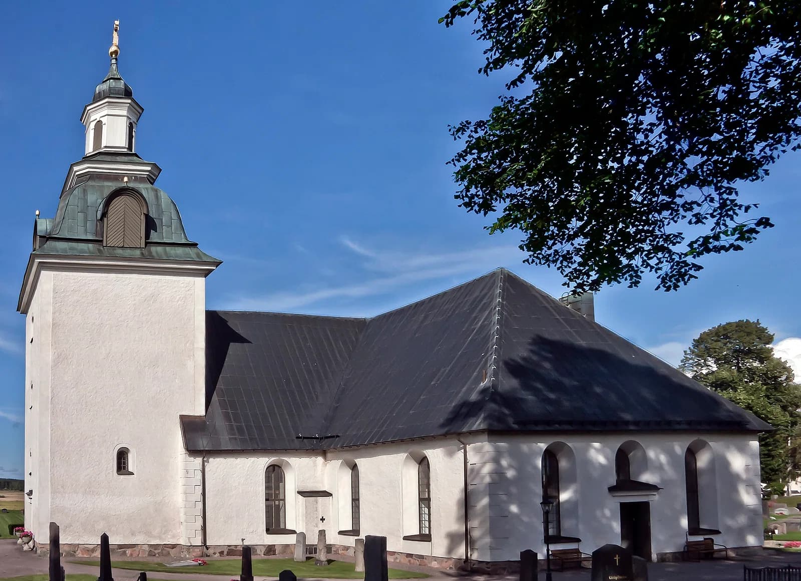 Tjällmo church parish